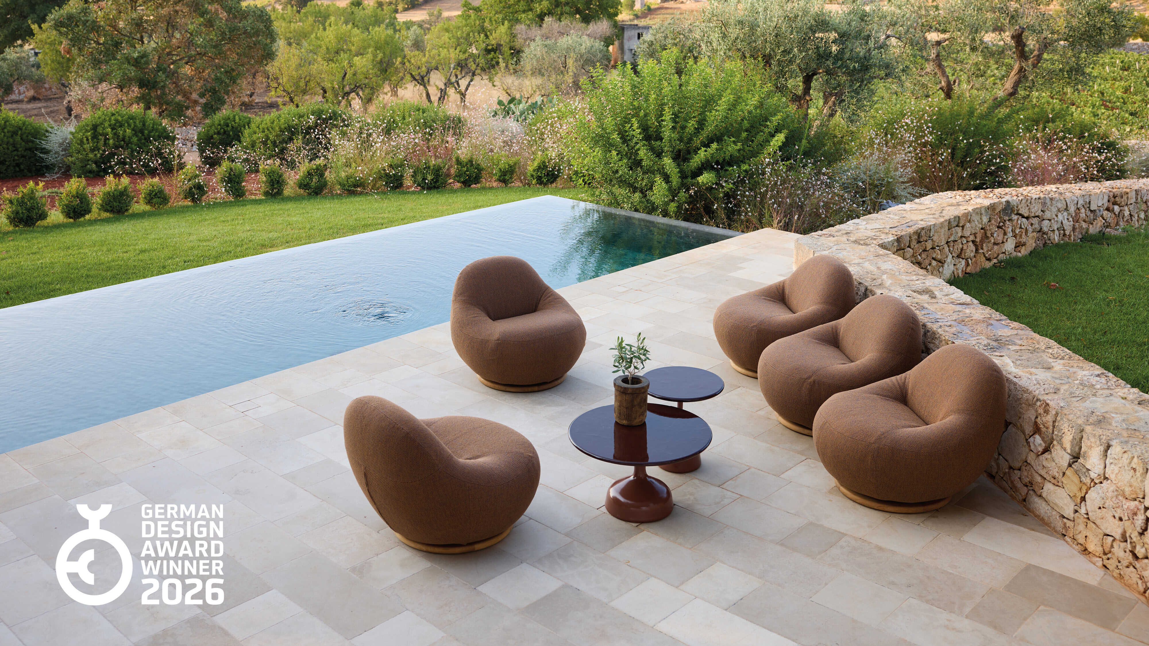 Gem Lounge Chair with Teak Swivel - Cane-line