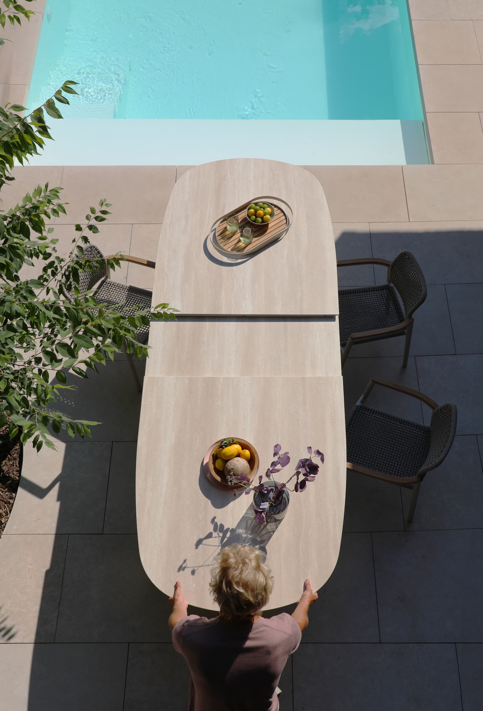 Albatros Organic Extension Outdoor Dining Table