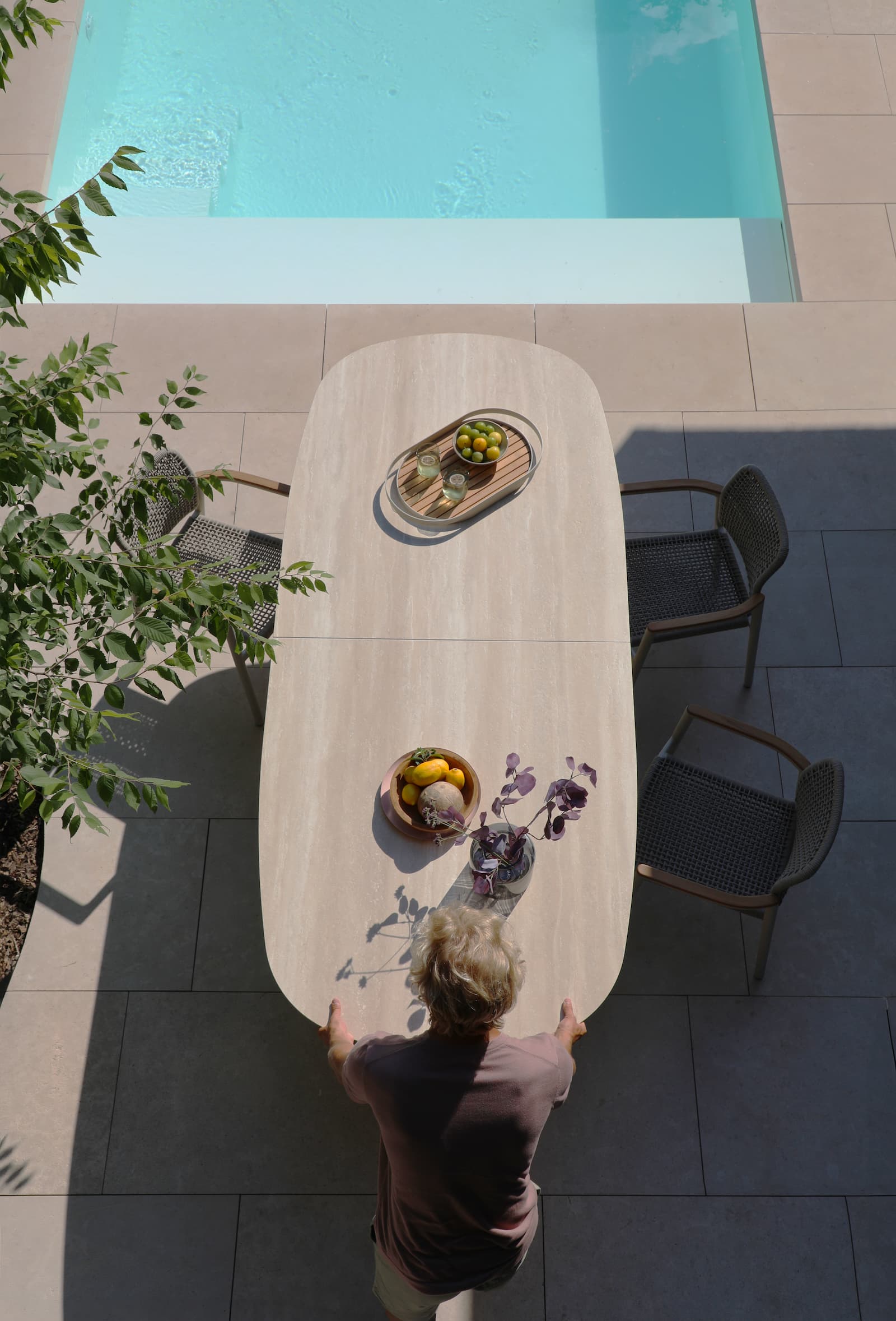 Albatros Organic Extension Outdoor Dining Table