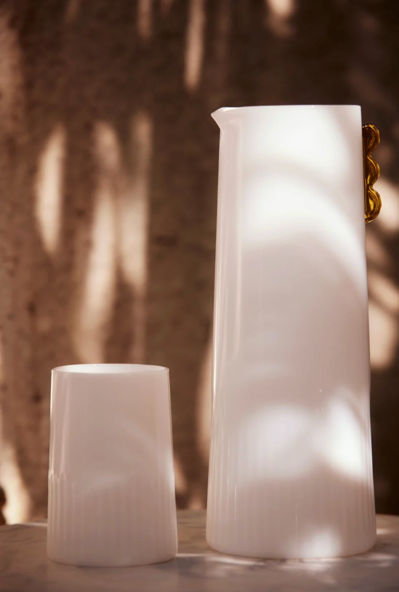 Saarde Kairos Carafe | Opaque White