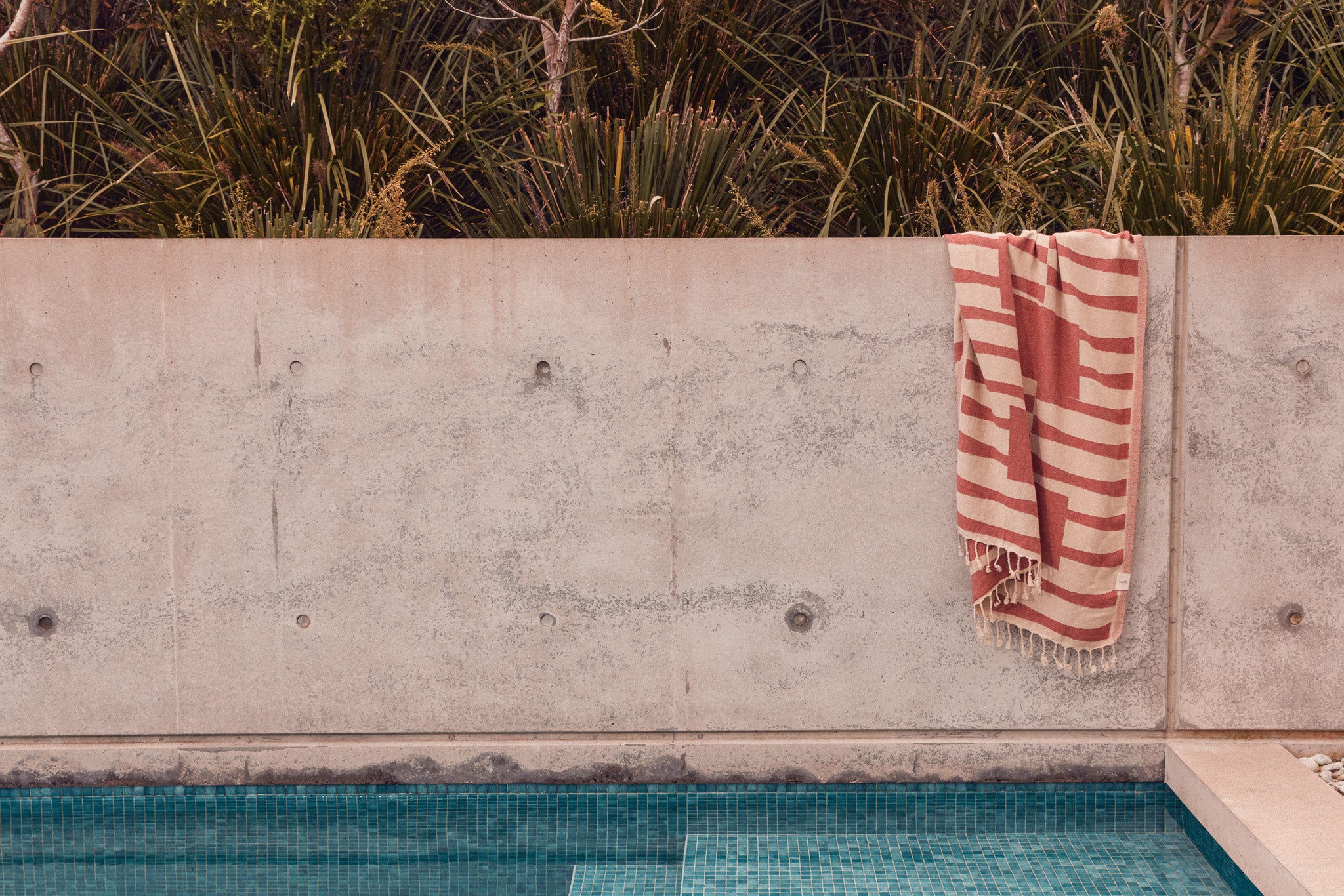 Saarde Totem Turkish Beach Towel | Burgundy